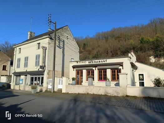 Local commercial à vendre 172 500 € 350 m² de surface de vente Fontevraud-l'Abbaye 49590