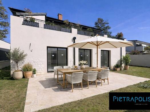 Appartement à vendre 497 000 € 4 pièces 3 chambres 109 m² RDC/1 Fontaines-Saint-Martin 69270