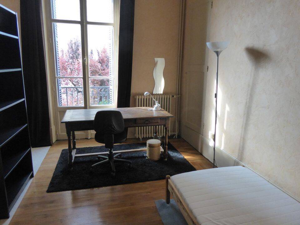 Appartement 1 pièce 12 m² · à Dijon · 12 m² · 310 €