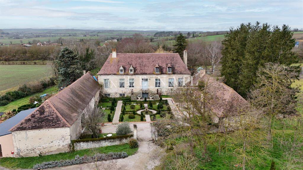 Maison 10 pièces 325 m² · à Vichy · 325 m² · 795 000 €