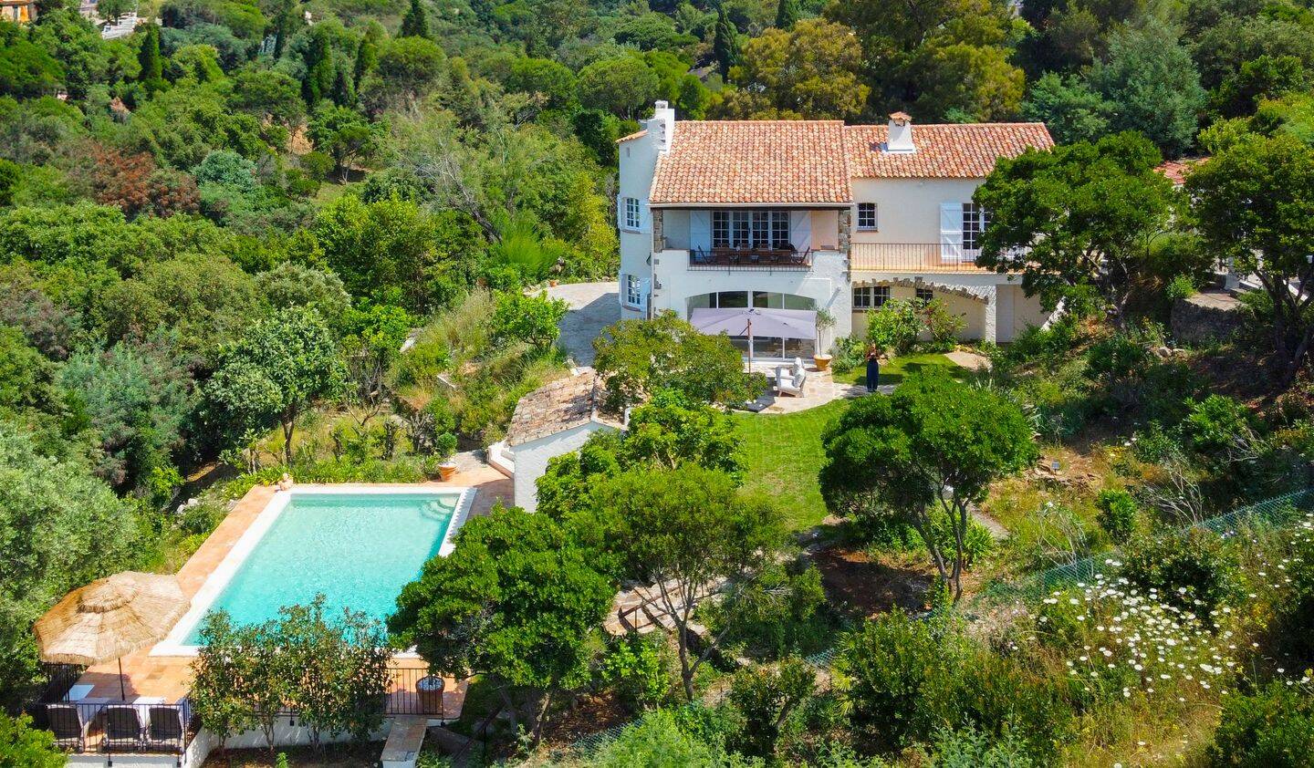 Maison 7 pièces 225 m² · à La Croix-Valmer · 225 m² · 1 690 000 €
