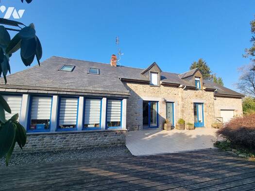 Maison à vendre 240 000 € 5 pièces 3 chambres 122 m² 1 880 m² de terrain Saint-Jean-du-Corail-des-Bois 50370