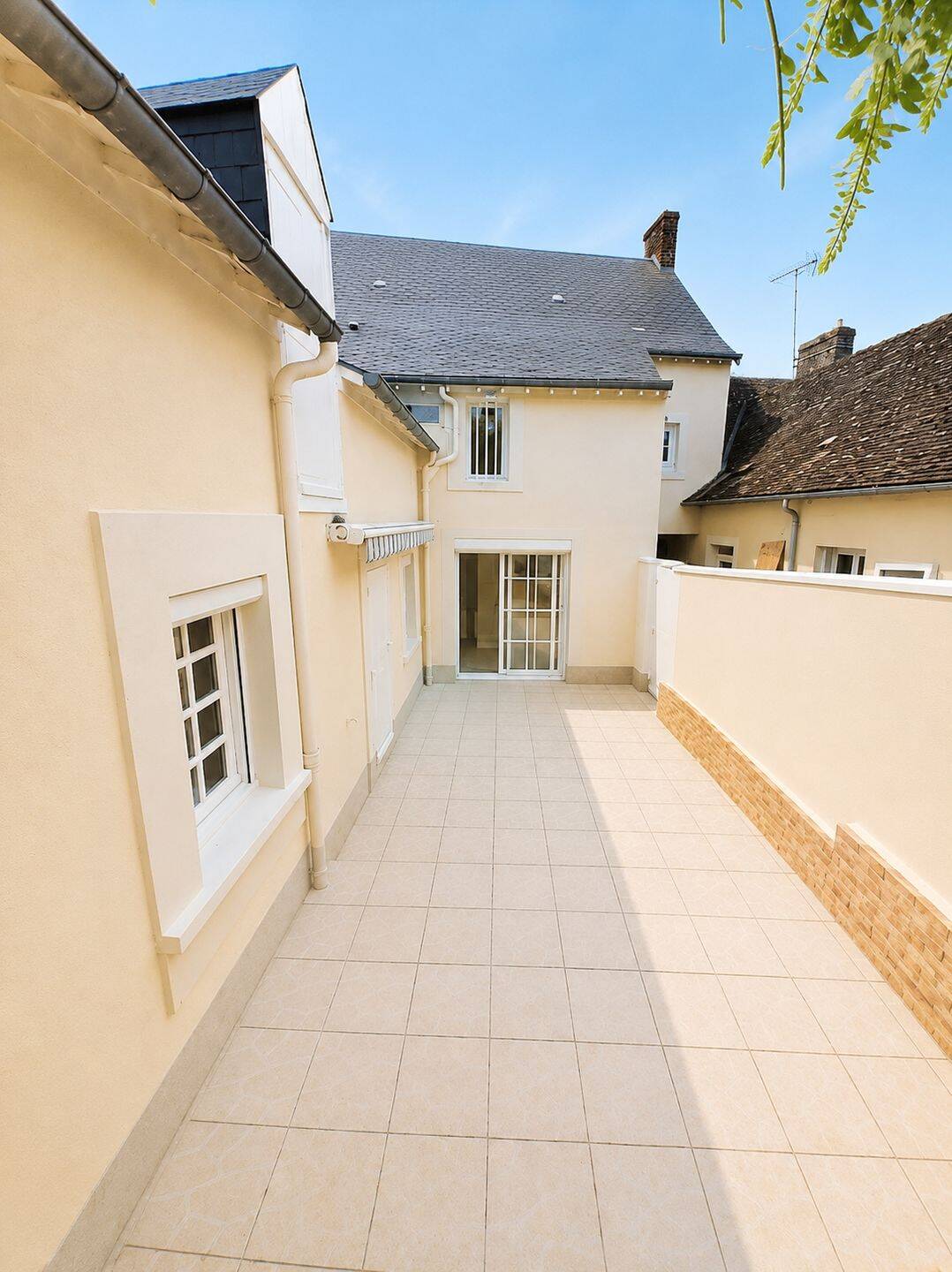 Maison 6 pièces 200 m² · à Coulans-sur-Gée · 200 m² · 228 000 €