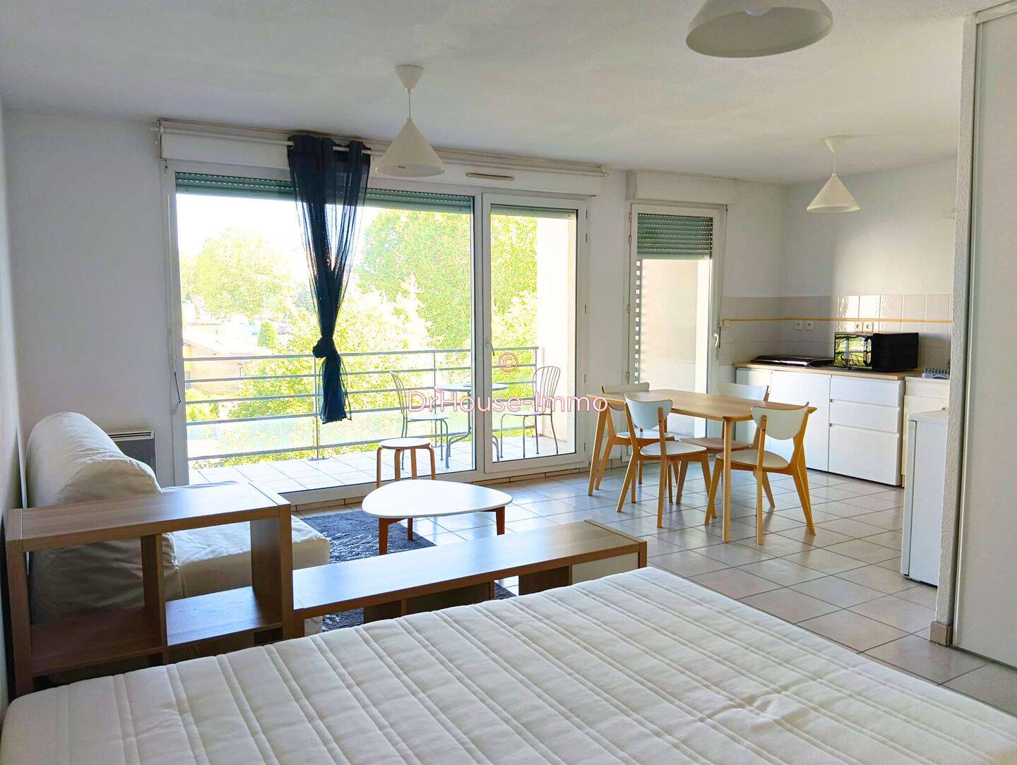 Appartement 1 pièce 27 m² · à Saint-Priest-en-Jarez · 27 m² · 480 €