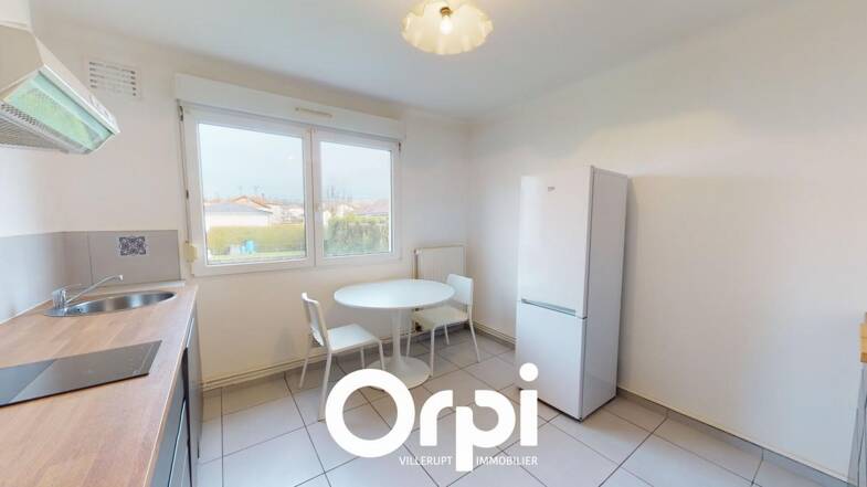 Appartement à louer 650 € 1 pièce 1 chambre 45 m² RDC Cantebonne Villerupt 54190