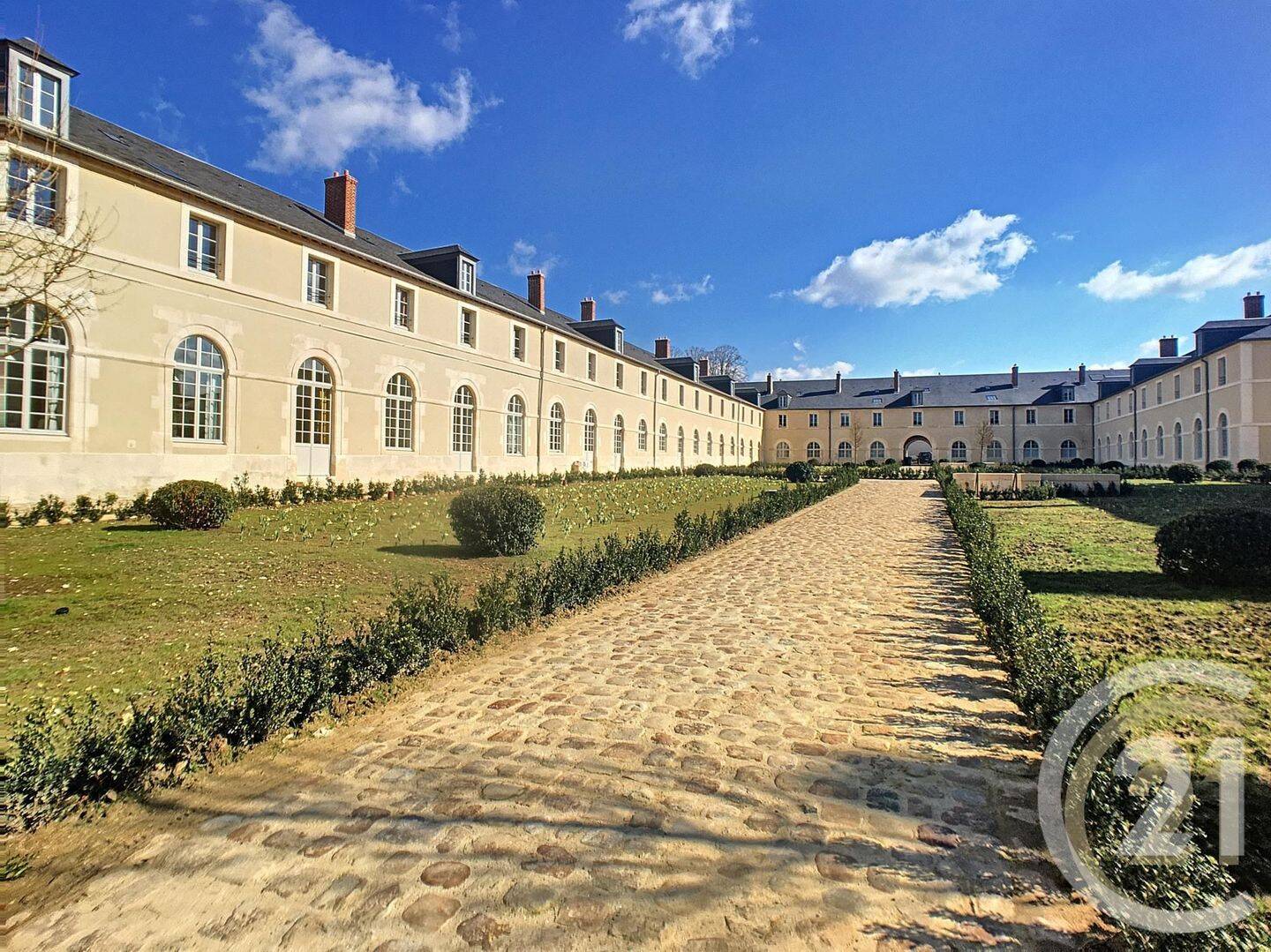 Appartement 3 pièces 64 m² · à Compiègne · 63,8 m² · 950 €/mois