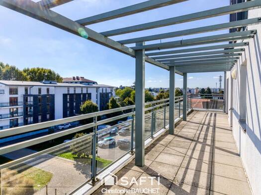 Duplex à vendre 252 000 € 4 pièces 2 chambres 96 m² Étage 4/5 Gare-Peloux Mail-Citadelle Bourg-en-Bresse 01000