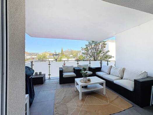 Appartement à vendre 249 250 € 2 pièces 1 chambre 46 m² Étage 1/2 Village-Cagueloup-Gueissard Saint-Cyr-sur-Mer 83270