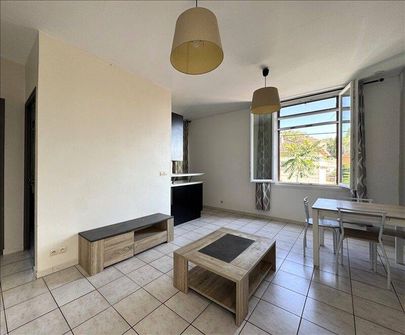 Appartement 3 pièces 61 m² · à Toulon · 61 m² · 1 190 €