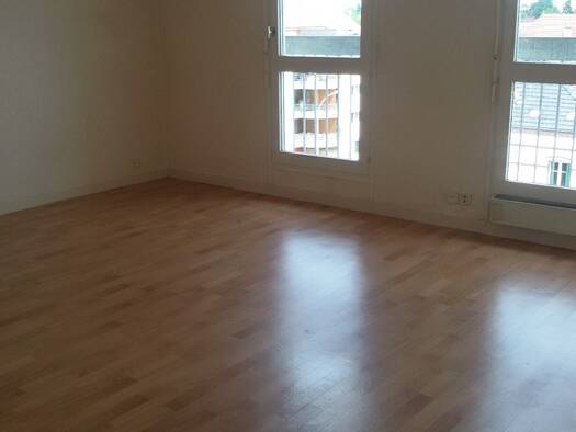 Appartement à louer 400 € 1 pièce 34 m² Étage 5/9 dès le 16/04/2026 Garibaldi Chalon-sur-Saône 71100