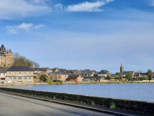 Terrain constructible viabilisé à vendre 65 000 € 394 m² de terrain Combourg 35270