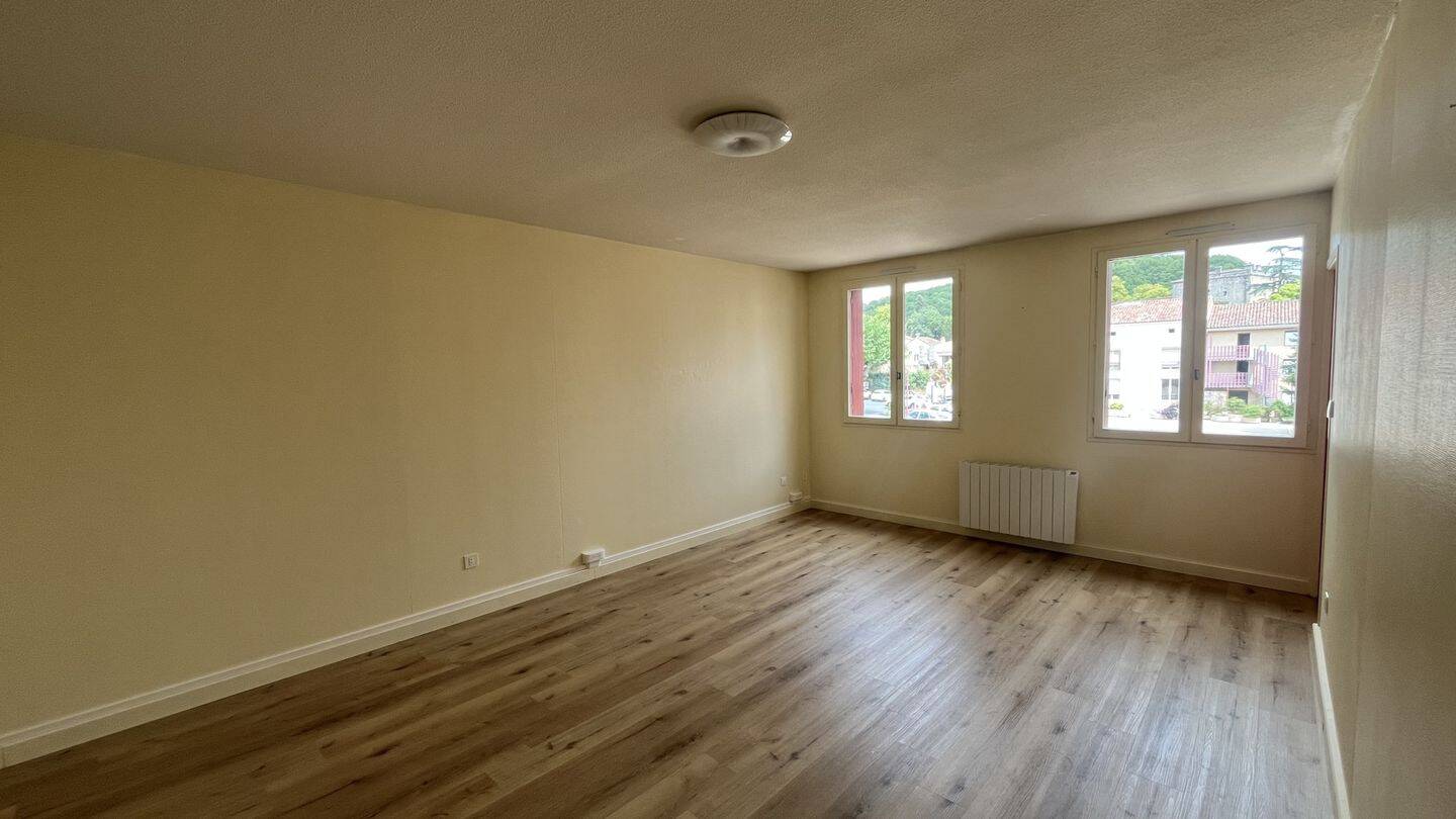 Appartement 1 pièce 36 m² · à Fumel · 35,9 m² · 360 €/mois