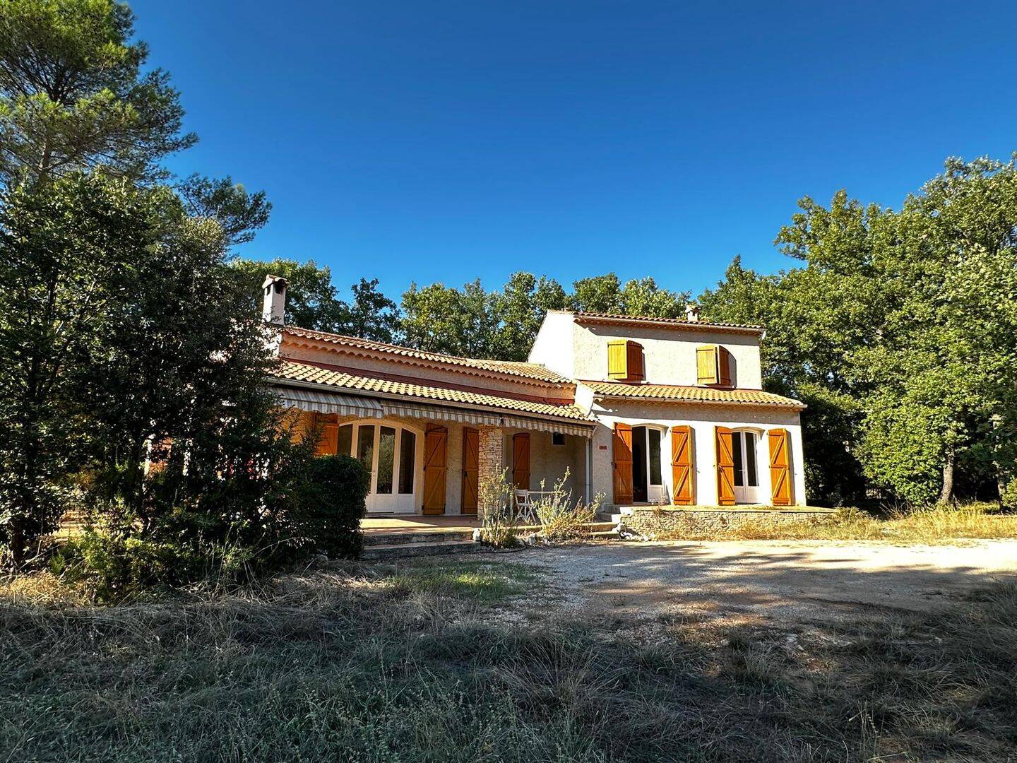 Maison 6 pièces 150 m² · à Nans-les-Pins · 150 m² · 485 000 €
