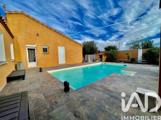 Maison de plain-pied à vendre 235 000 € 7 pièces 5 chambres 125 m² 523 m² de terrain Est Trèbes 11800