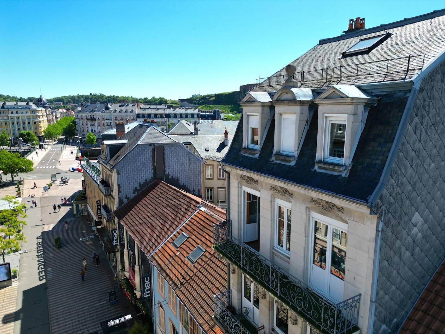 Appartement 8 pièces 161 m² · à Belfort · 161 m² · 200 000 €