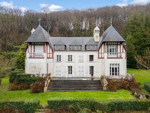 Demeure à vendre 1 890 000 € 9 pièces 10 chambres 400 m² 60 000 m² de terrain Honfleur 14600