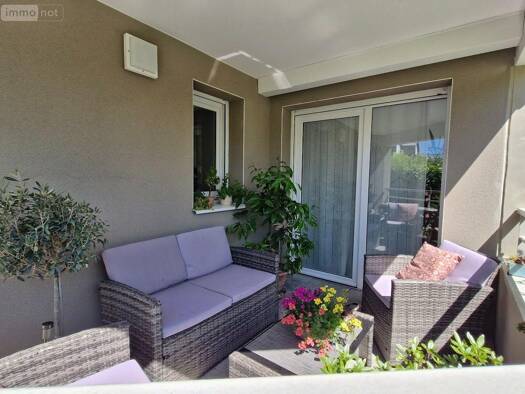 Appartement à vendre 230 560 € 3 pièces 2 chambres 64,7 m² RDC Acigné 35690