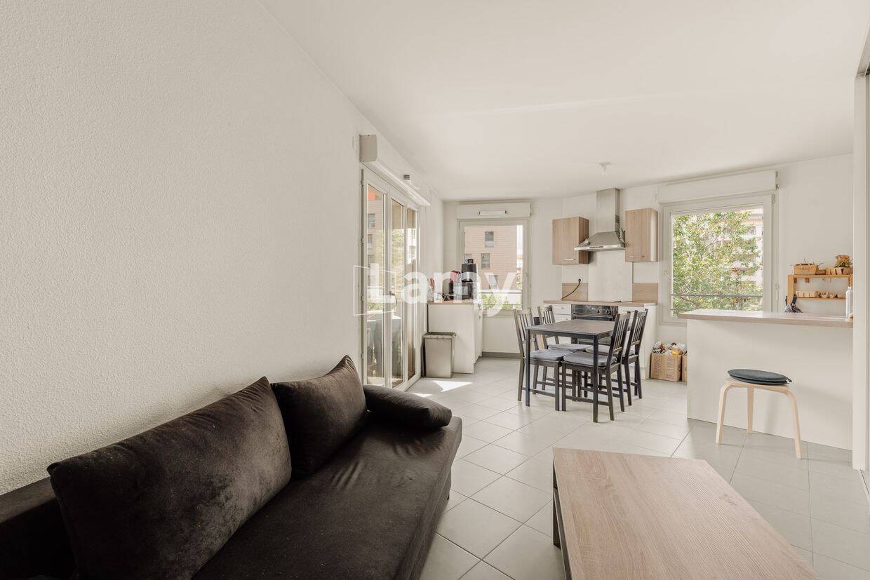 Appartement 3 pièces 60 m² · à Lyon 7ème Arrondissement · 60 m² · 250 000 €