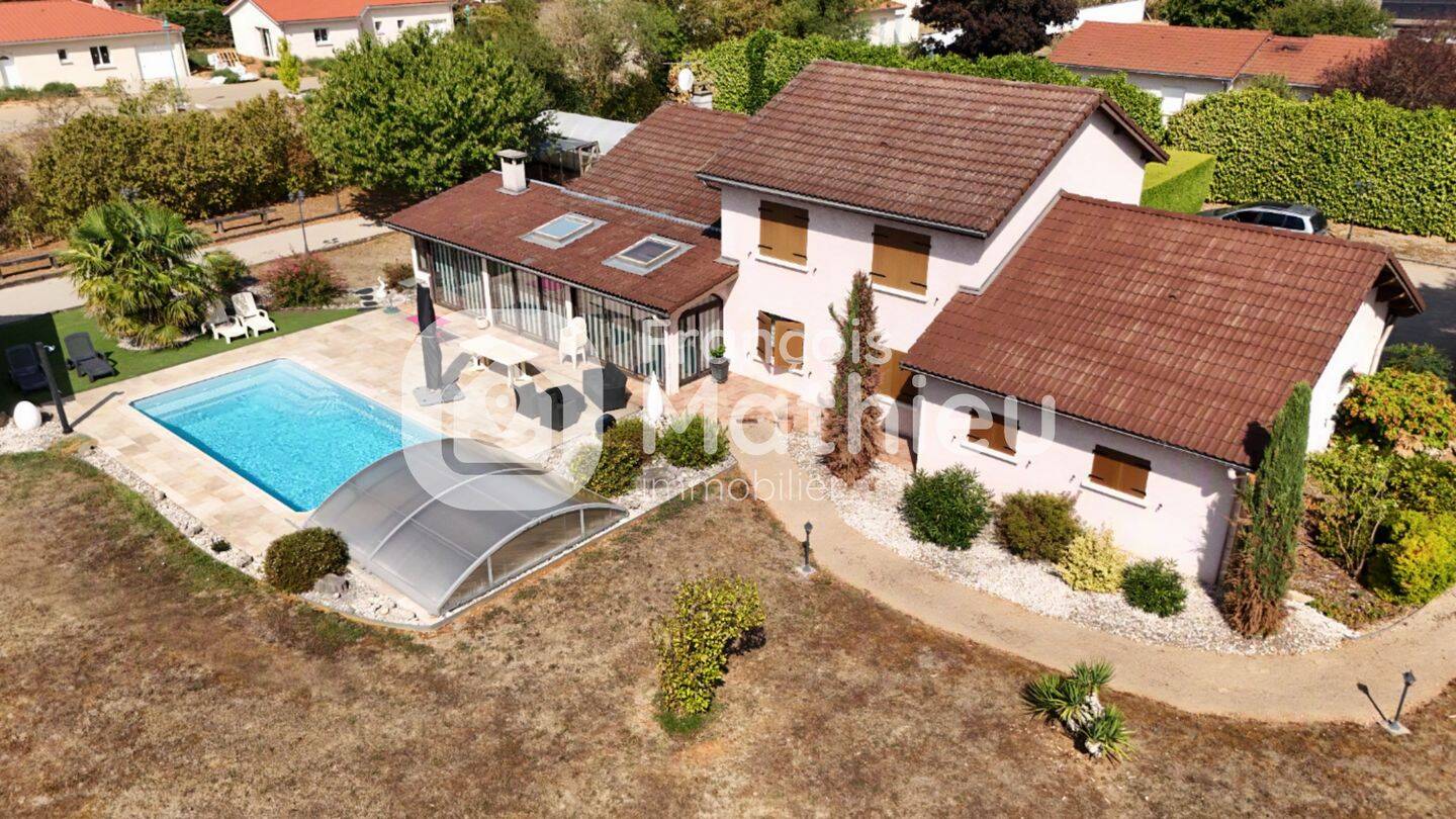 Maison 5 pièces 133 m² · à Blyes · 133 m² · 449 000 €