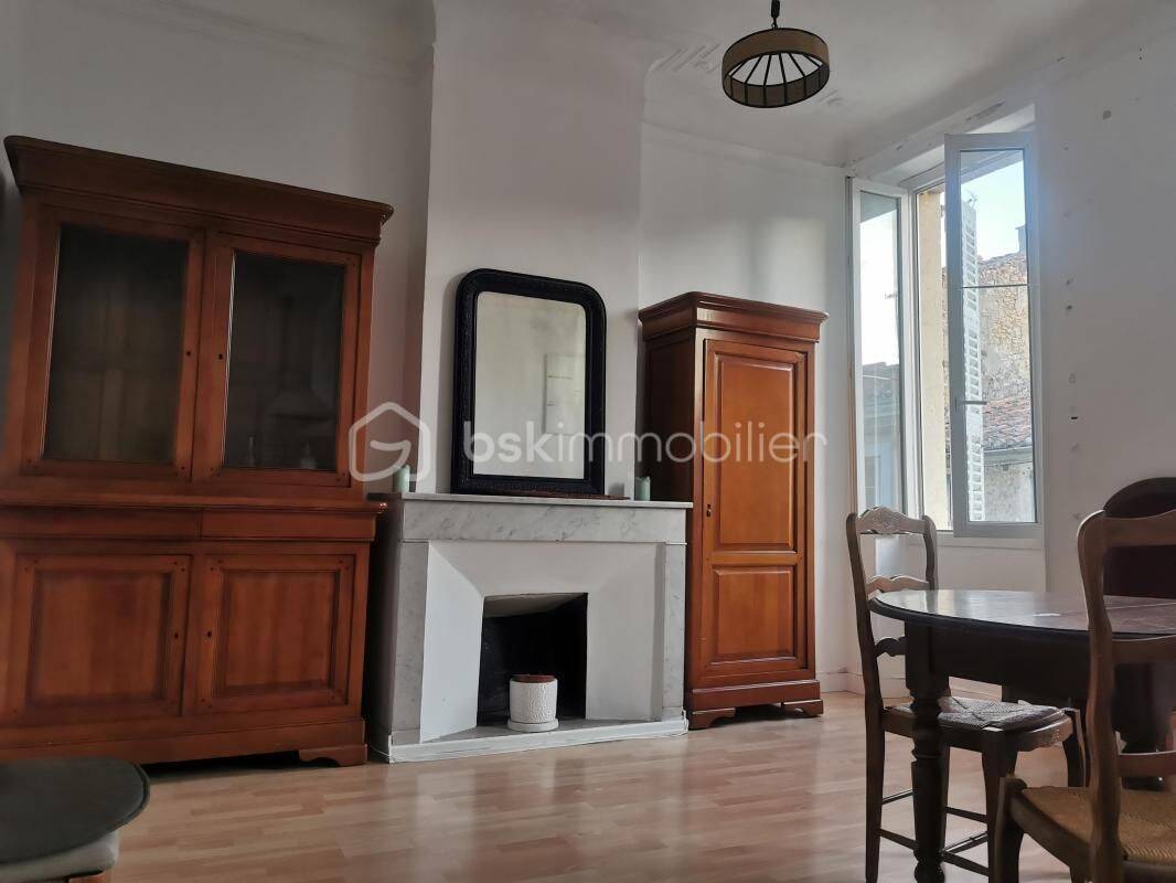 Appartement 3 pièces 65 m² · à Salon-de-Provence · 65 m² · 930 €