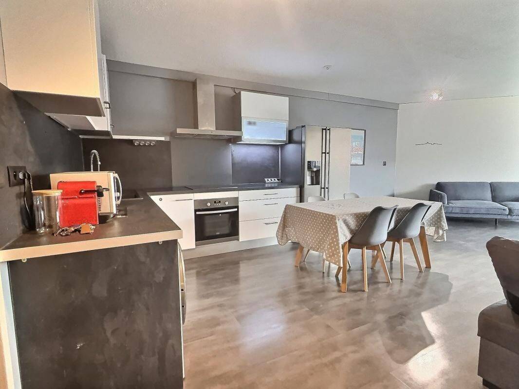 3 pièces 75 m² · à Marseille 9ème Arrondissement · 75 m² · 1 190 €