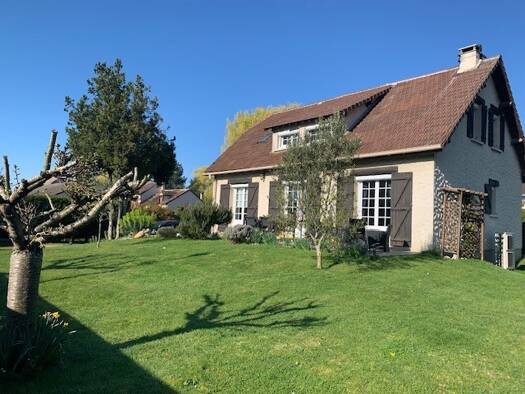 Maison à vendre 353 600 € 6 pièces 5 chambres 124,1 m² 899 m² de terrain Houdan 78550