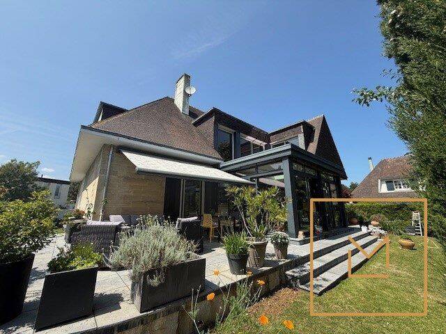 Maison 8 pièces 270 m² · à Hérouville-Saint-Clair · 270 m² · 765 000 €