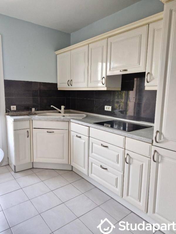 4 pièces 91 m² · à Aix-en-Provence · 91 m² · 580 €
