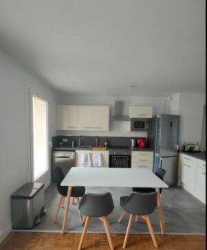 5 pièces 82 m² · à Bron · 82 m² · 490 €/mois