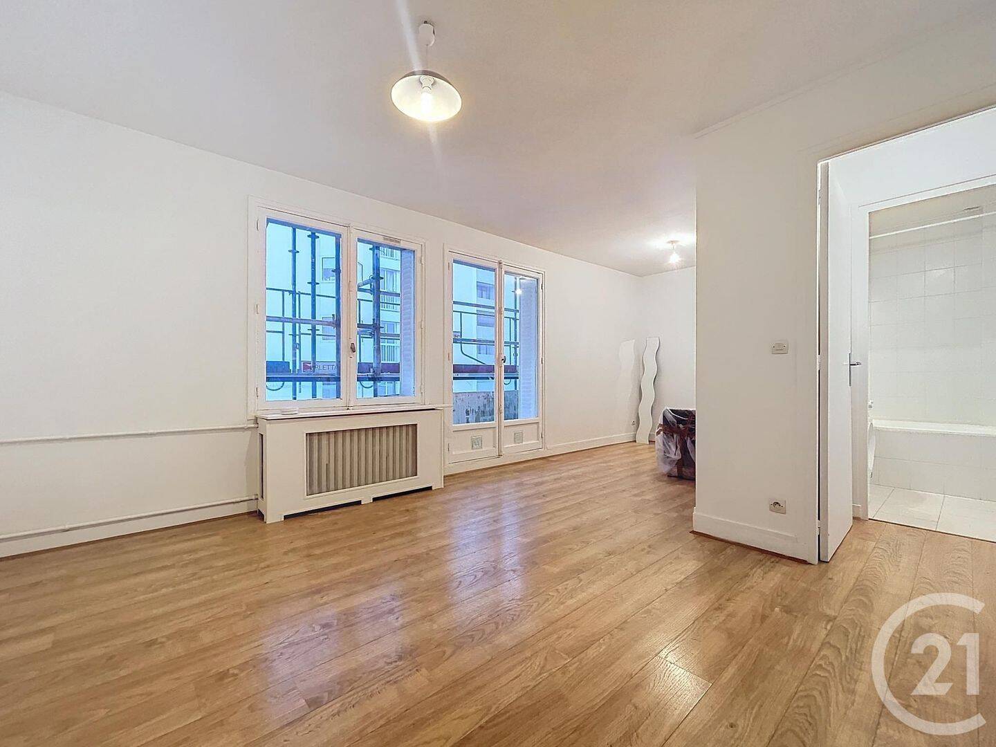 Appartement 2 pièces 46 m² · à Paris 15ème Arrondissement · 45,9 m² · 1 550 €
