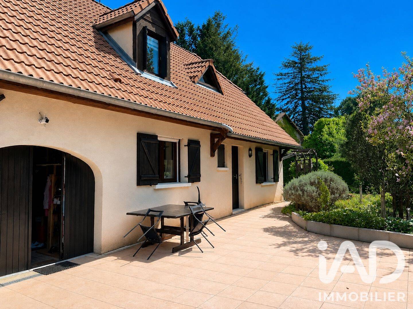 Maison 5 pièces 110 m² · à Le Deschaux · 110 m² · 220 000 €