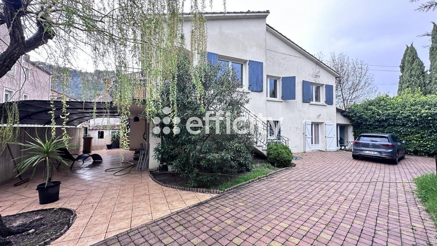 Maison 6 pièces 248 m² · à Cavaillon · 248 m² · 317 000 €