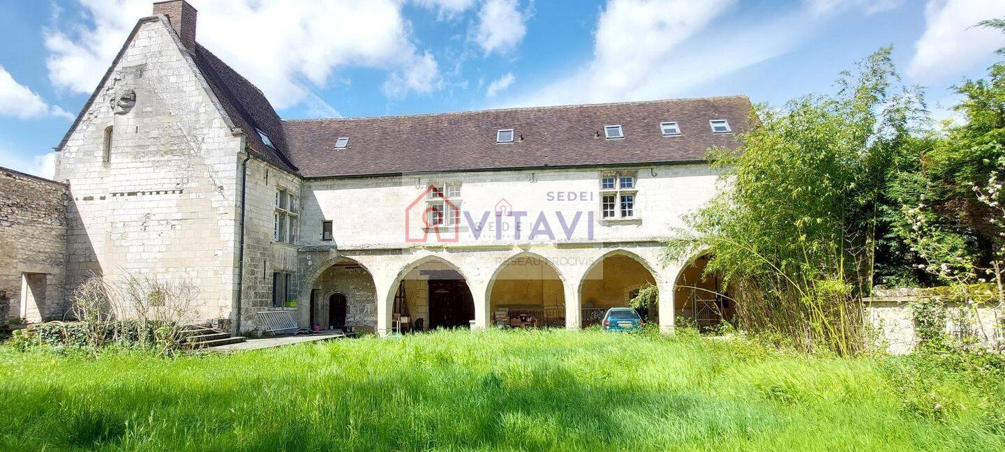 Maison 10 pièces 300 m² · à Beauvais · 300 m² · 640 000 €