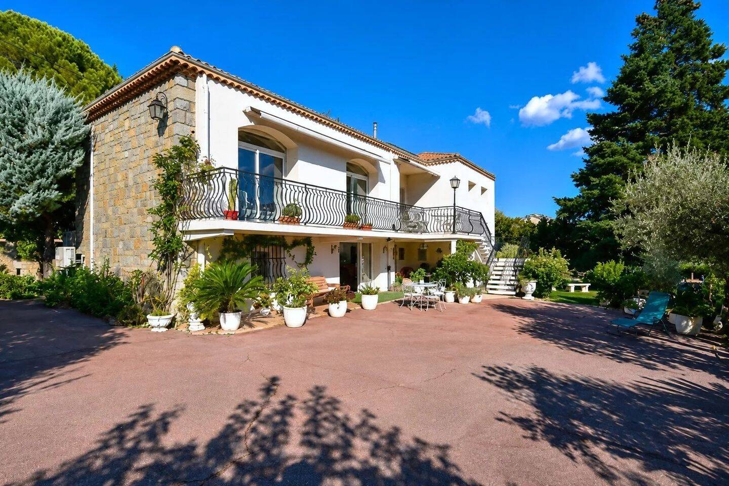 Maison 5 pièces 180 m² · à Fayence · 180 m² · 595 000 €