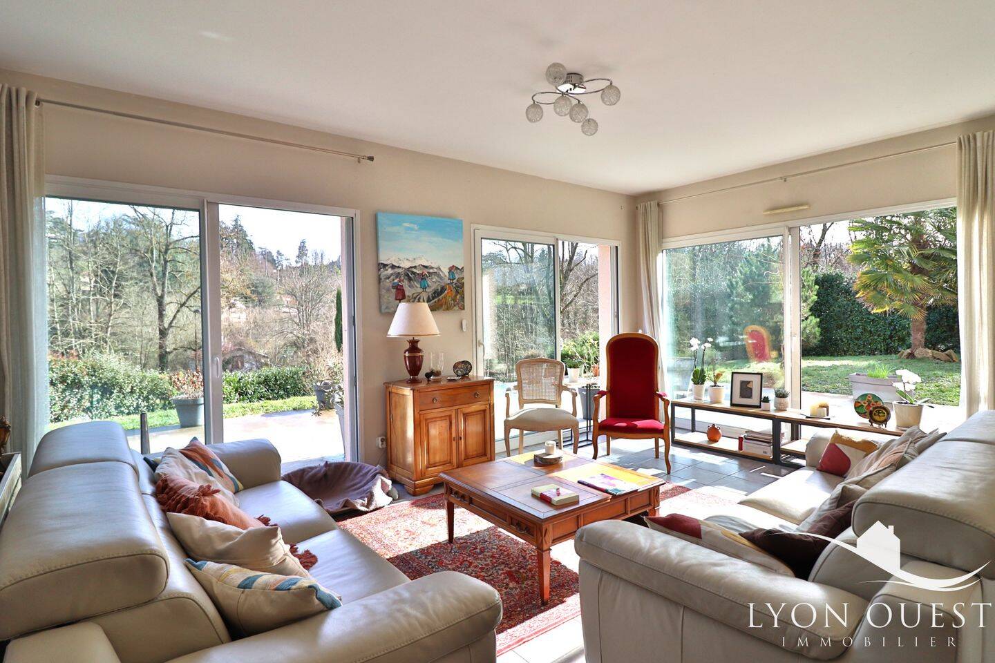 Maison 9 pièces 198 m² · à Charbonnières-les-Bains · 198 m² · 768 000 €