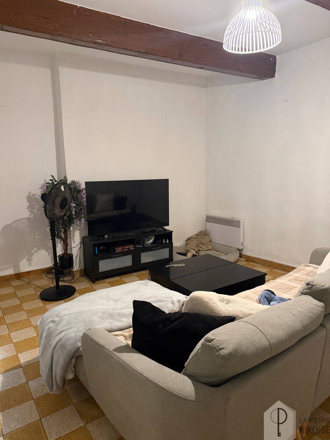 3 pièces 63 m² · à Aix-en-Provence · 62,5 m² · 895 €