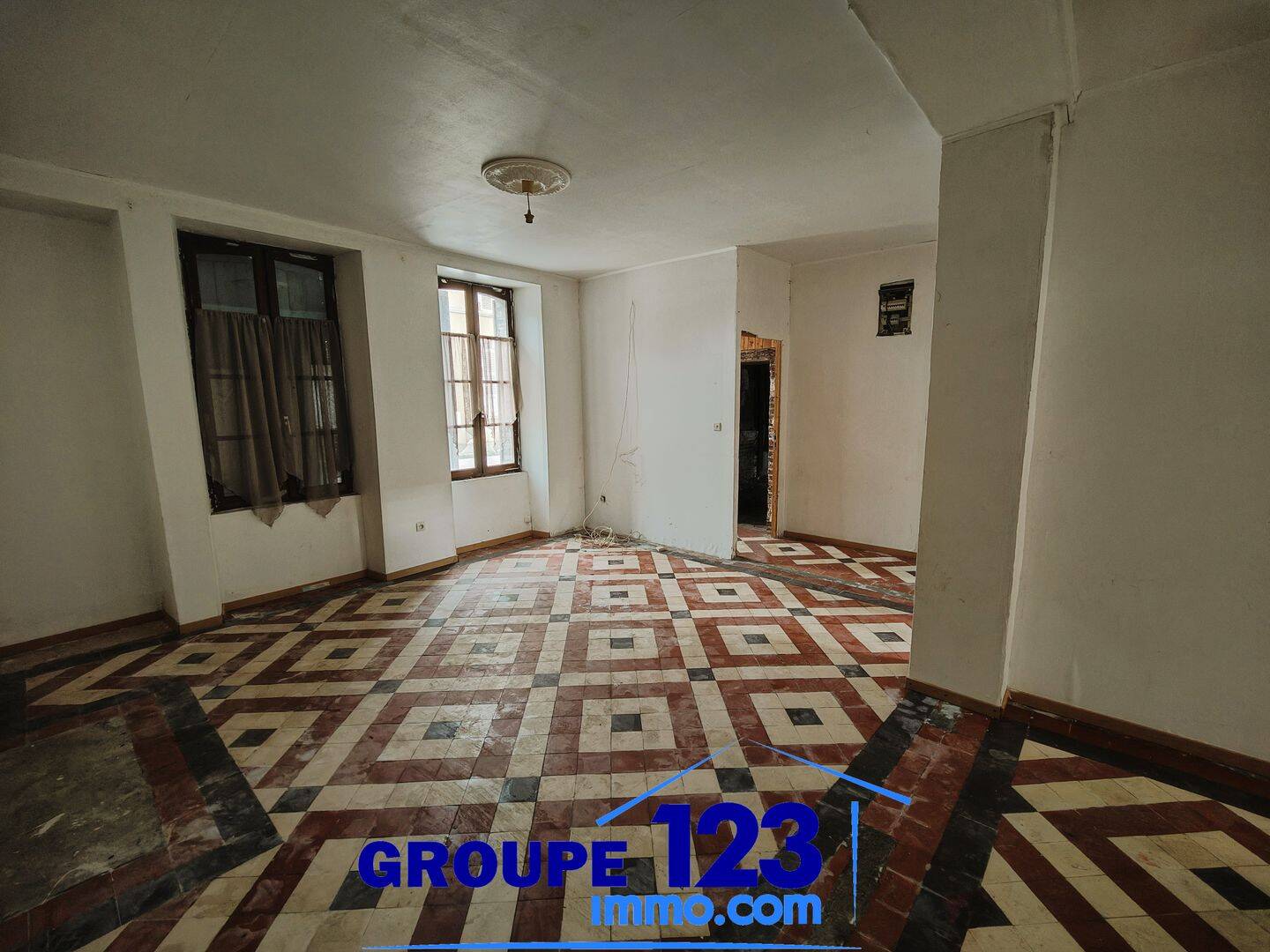 Maison 3 pièces 69 m² · à Laroche-Saint-Cydroine · 69 m² · 50 900 €