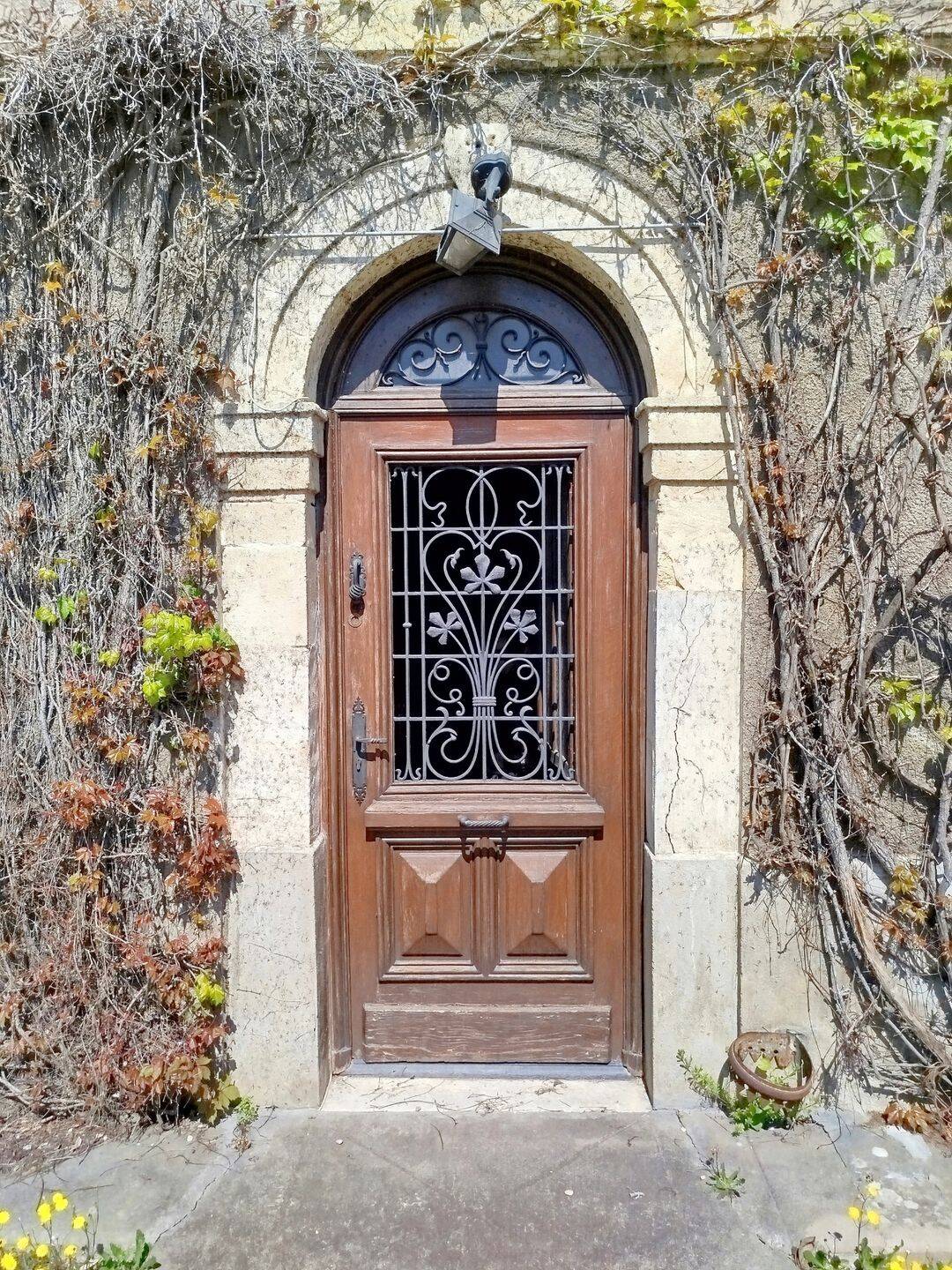Maison 7 pièces 169 m² · à Lamothe-Montravel · 169 m² · 252 000 €