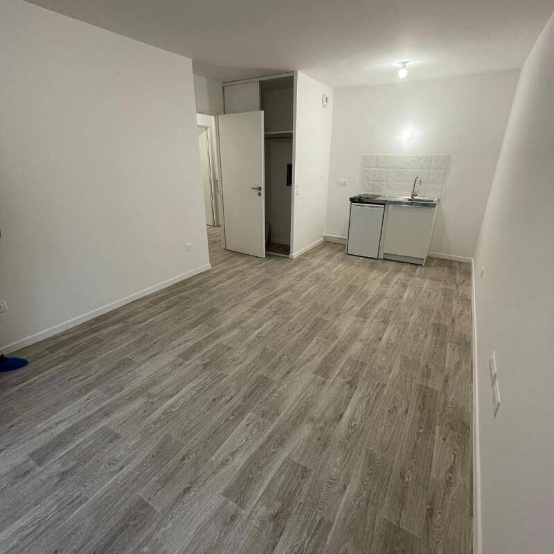 Appartement 1 pièce 28 m² · à Chelles · 28 m² · 553 €/mois
