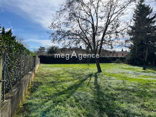 Terrain constructible viabilisé à vendre 89 000 € 1 060 m² de terrain Le Terrefort-La Plaine Pamiers 09100