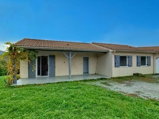 Maison de plain-pied à vendre 249 800 € 4 pièces 3 chambres 90 m² 790 m² de terrain Le Poët 05300