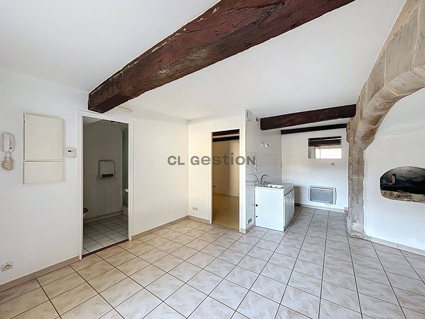 Appartement 2 pièces 34 m² · à Saint-Jean-le-Vieux · 34,4 m² · 400 €