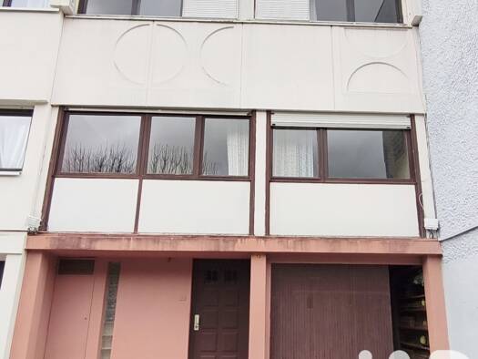 Maison à vendre 129 000 € 5 pièces 4 chambres 99 m² 136 m² de terrain Le Bernay-Valfuret-La Rivière Saint-Étienne 42100