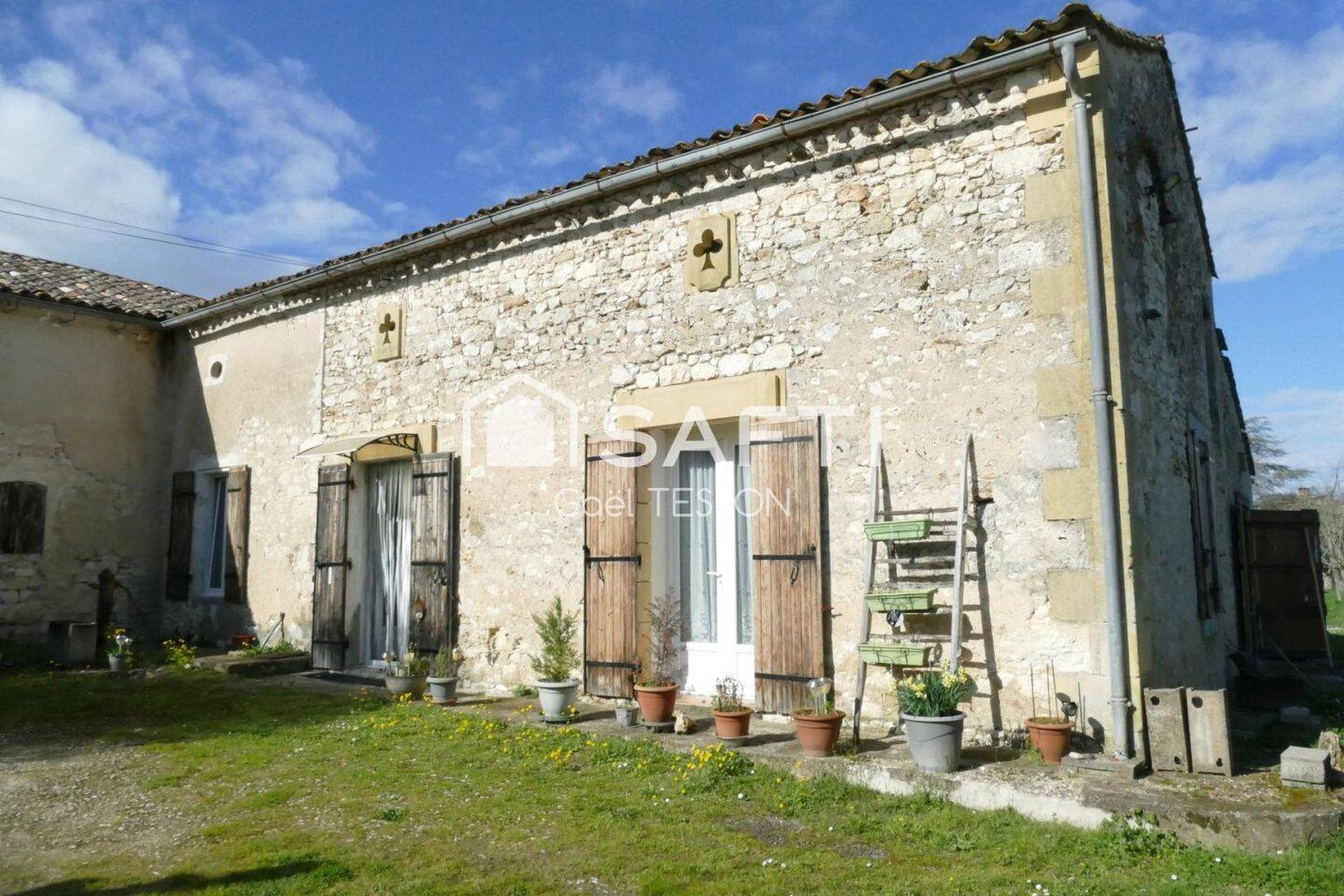 Maison 4 pièces 124 m² · à La Roquille · 124 m² · 149 000 €