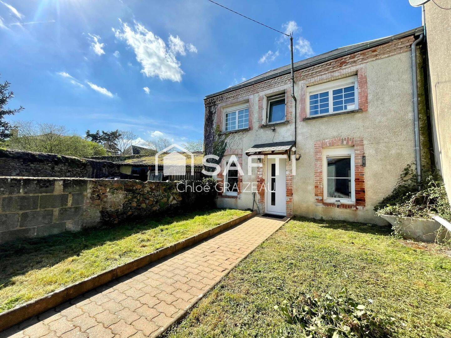 Maison 4 pièces 97 m² · à Coulonges-Thouarsais · 97 m² · 660 €