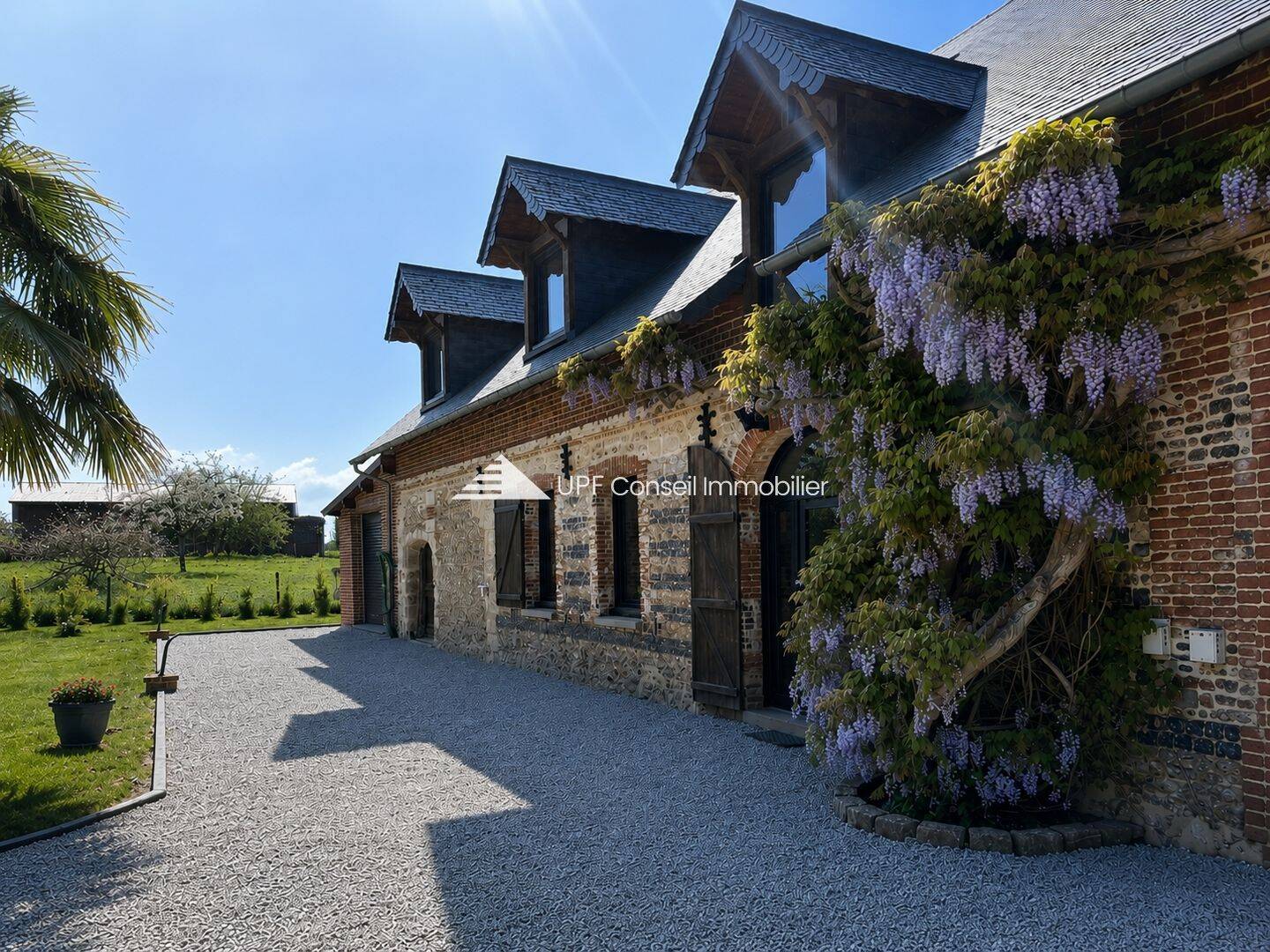 Maison 8 pièces 281 m² · à Criquetot-l'Esneval · 281 m² · 597 500 €