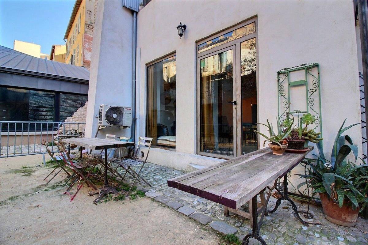 Appartement 2 pièces 57 m² · à Marseille 1er Arrondissement · 57 m² · 199 000 €
