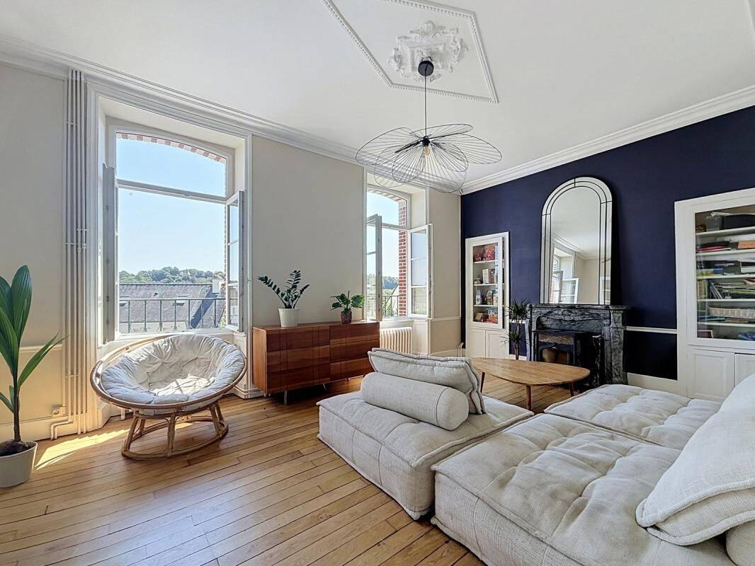 Maison 7 pièces 210 m² · à Châteaulin · 210 m² · 369 650 €