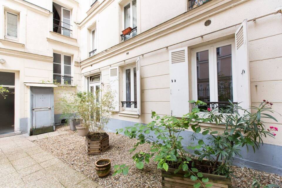 Appartement 2 pièces 30 m² · à Paris 18ème Arrondissement · 30 m² · 299 000 €