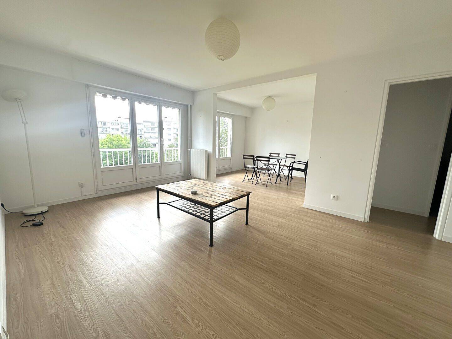 Appartement 4 pièces 82 m² · à Rosny-sous-Bois · 81,6 m² · 1 400 €